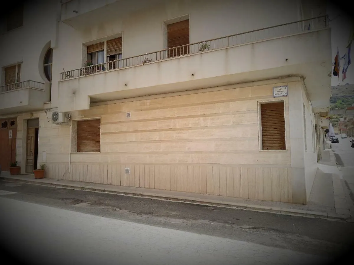Thomas'Home Comiso 0*,
